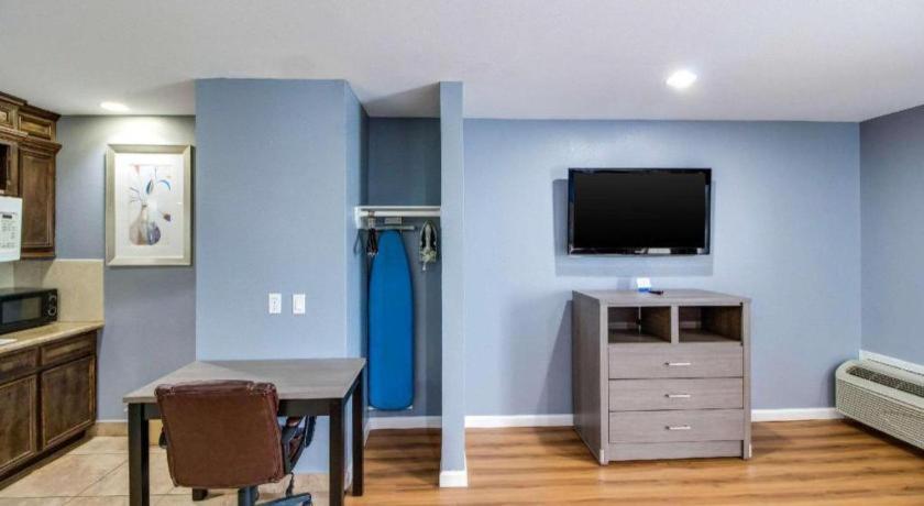 Rodeway Inn & Suites Port Arthur - Groves Екстериор снимка