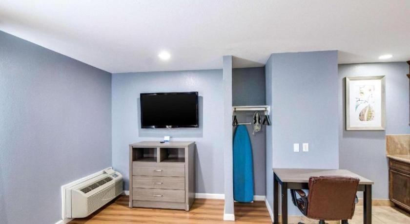Rodeway Inn & Suites Port Arthur - Groves Екстериор снимка