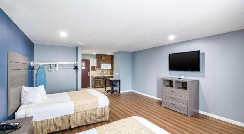 Rodeway Inn & Suites Port Arthur - Groves Екстериор снимка