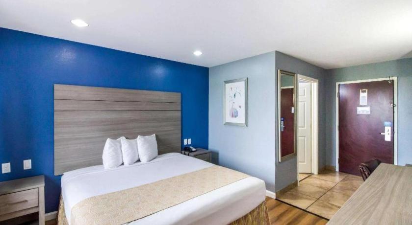 Rodeway Inn & Suites Port Arthur - Groves Екстериор снимка