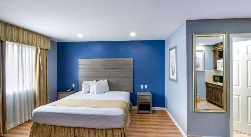 Rodeway Inn & Suites Port Arthur - Groves Екстериор снимка