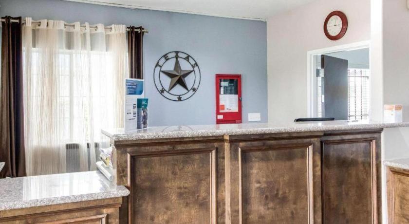 Rodeway Inn & Suites Port Arthur - Groves Екстериор снимка